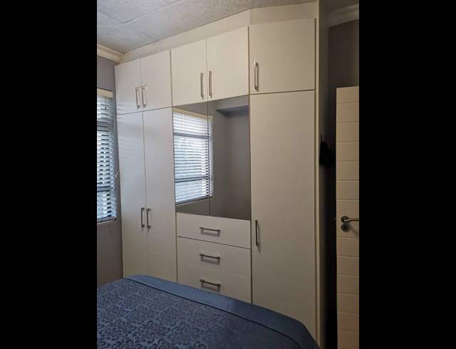 1 BEDROOM PROPERTY TO RENT IN UMHLANGA RIDGE